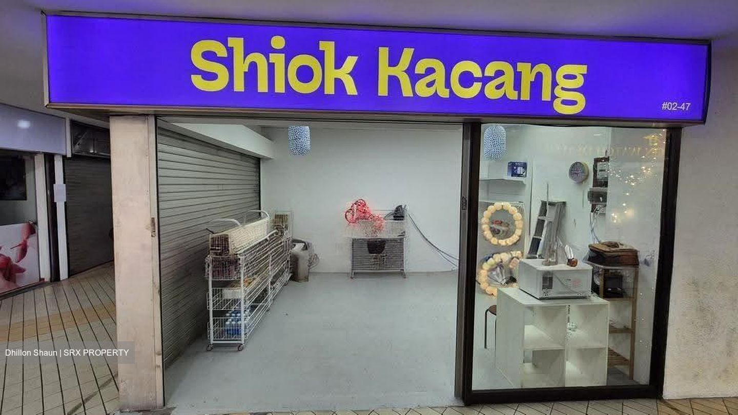 Upper Serangoon Shopping Centre (D19), Shop House #618128191